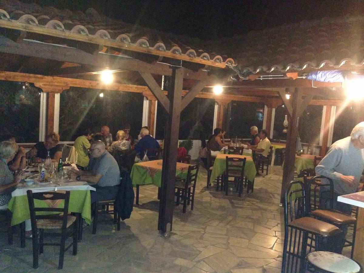 Tholos Rooms Kavoúsion Exterior foto